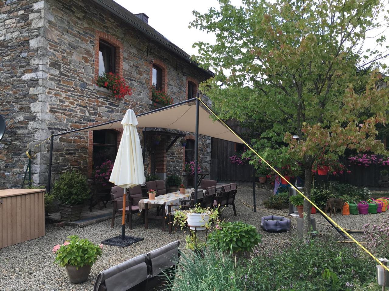 Bed & Breakfast Schlommefurth Bed & Breakfast St. Vith Bagian luar foto